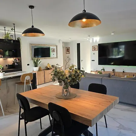 Apartament Rozna Retreat Nova Gorica