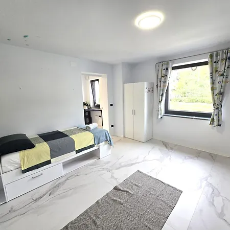 Apartma Rozna Retreat Nova Gorica