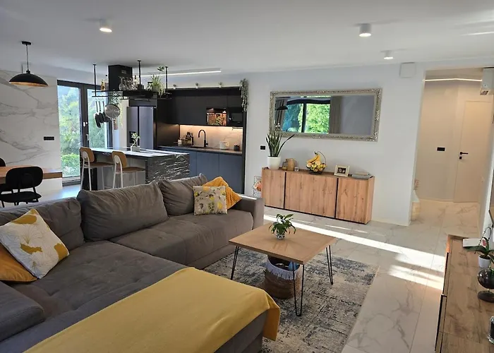 Rozna Retreat Nova Gorica